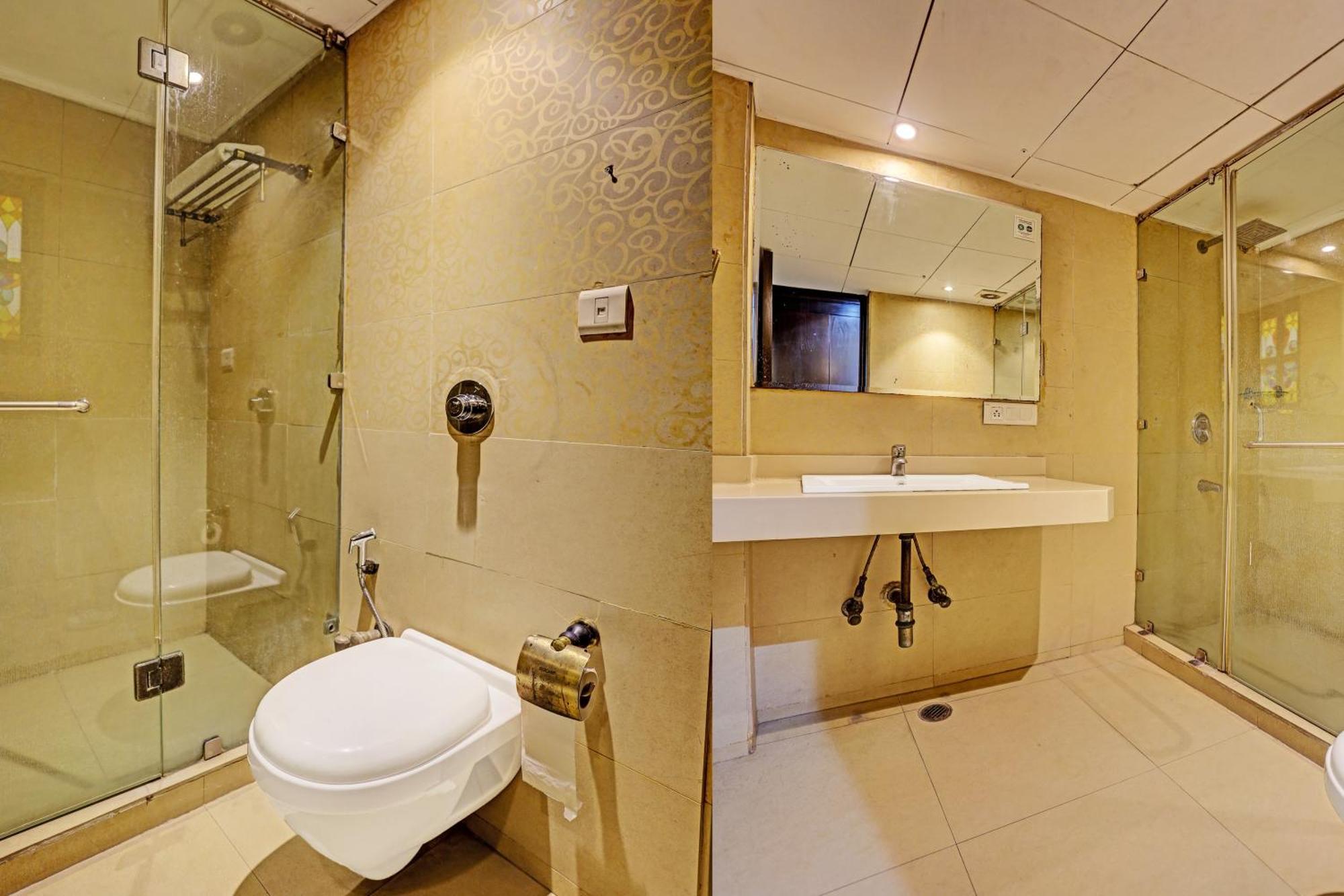 Townhouse The Royce New Friends Colony Hotel New Delhi Exterior photo