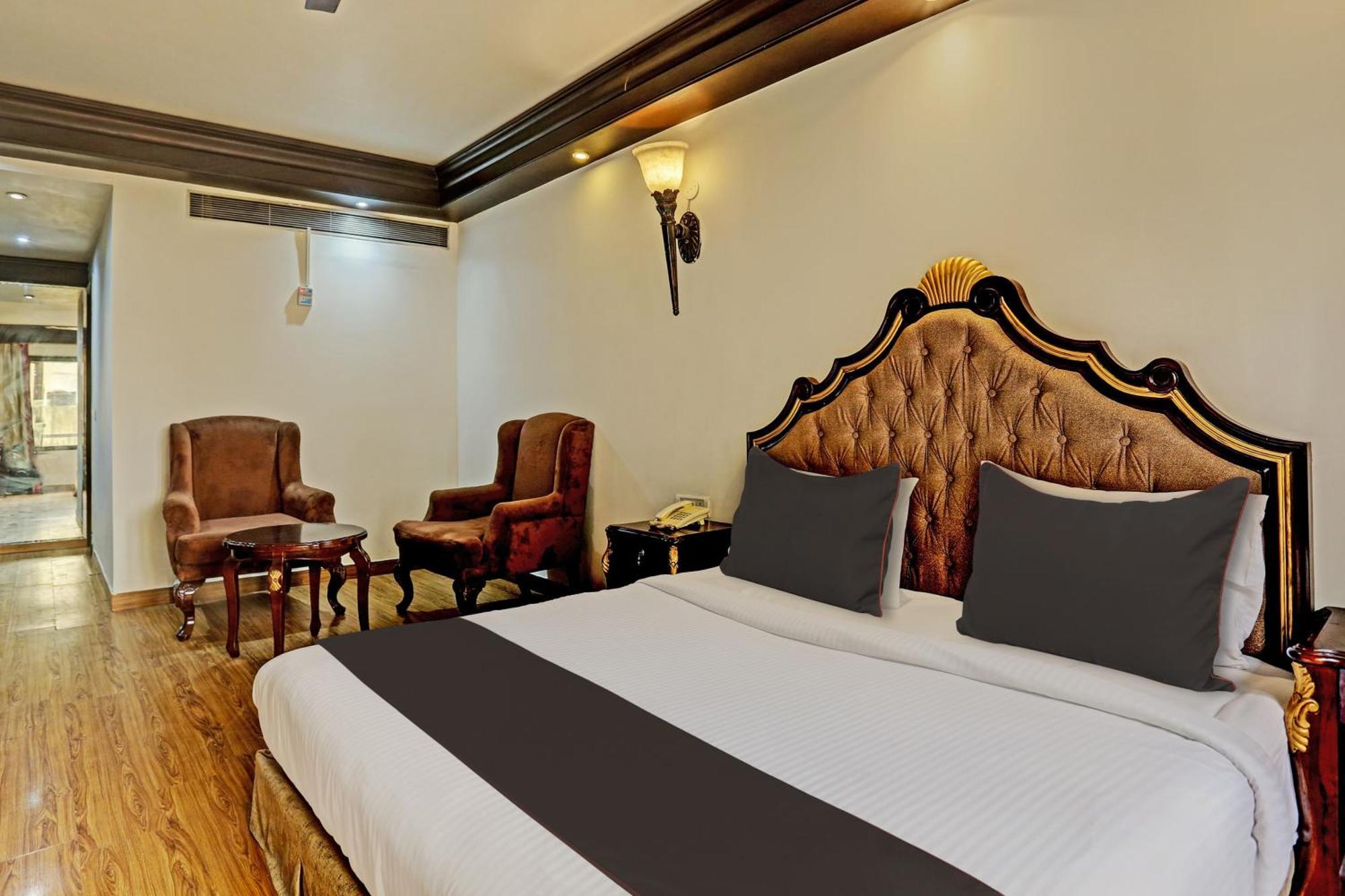 Townhouse The Royce New Friends Colony Hotel New Delhi Exterior photo